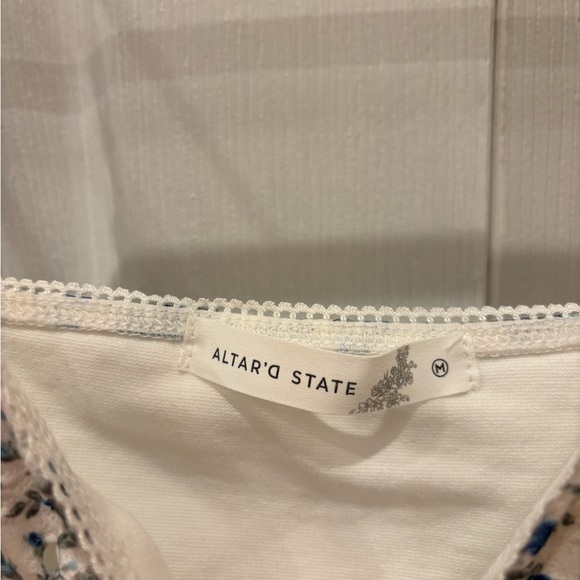 Altar'd State Blue and White Floral Camisole - Picture 3 of 4